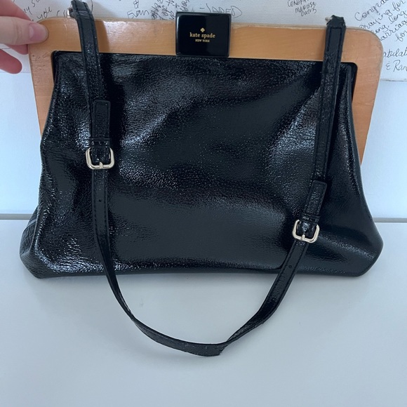 Kate Spade | Marga Zuma Beach Black Patent Wood Purse - Picture 9 of 11